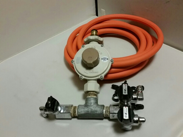業務用 プロパンガス調整器 3口 ホース5m イベント アウトドア