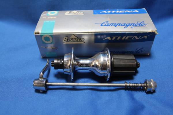 カンパニョーロ アテナ 32H 8S 8速用リアハブ本体 未使用 カンパ(ハブ 