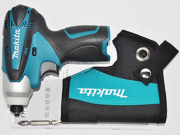 ●マキタ インパクトドライバ TD090D 青 本体 ★送料510円★