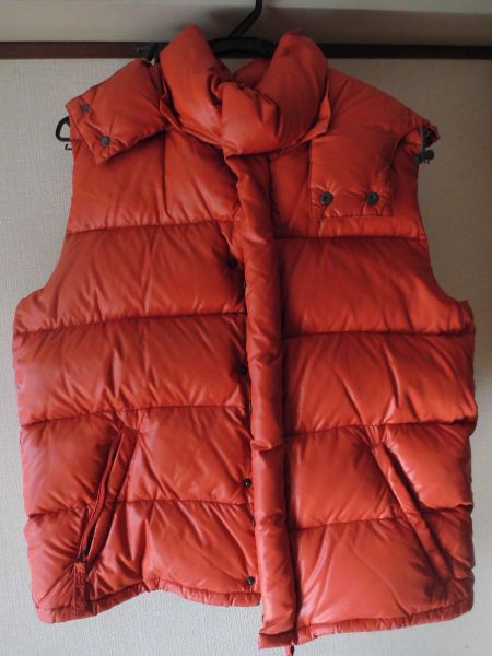 DUVETICA デュベティカ ダウン　ベスト　レッド☆サイズ48