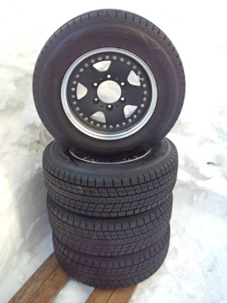 ☆ダンロップ WINTER MAXX SJ8 215/70R15 バリ溝 USED ウインター