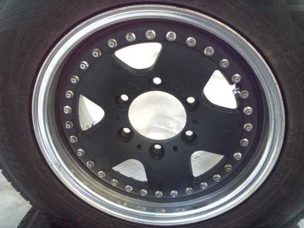 ☆ダンロップ WINTER MAXX SJ8 215/70R15 バリ溝 USED ウインター