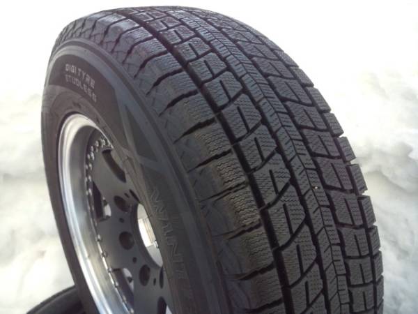 ☆ダンロップ WINTER MAXX SJ8 215/70R15 バリ溝 USED ウインター