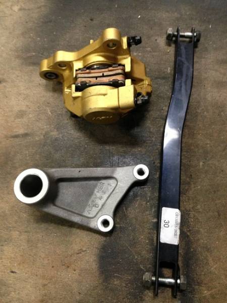 CB1300SF リアキャリパー