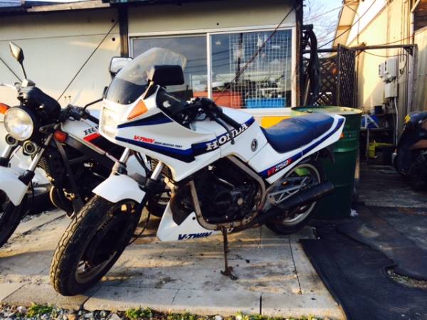 HONDA「VT250F/E」レストアベースに！書類有りです。
