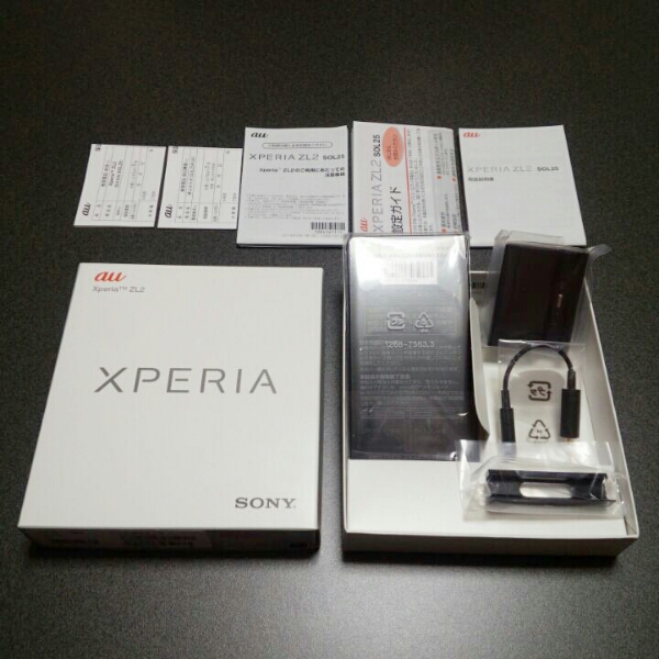 新品未使用! au XperiaZL2 sol25 エクスペリア ブラック_2
