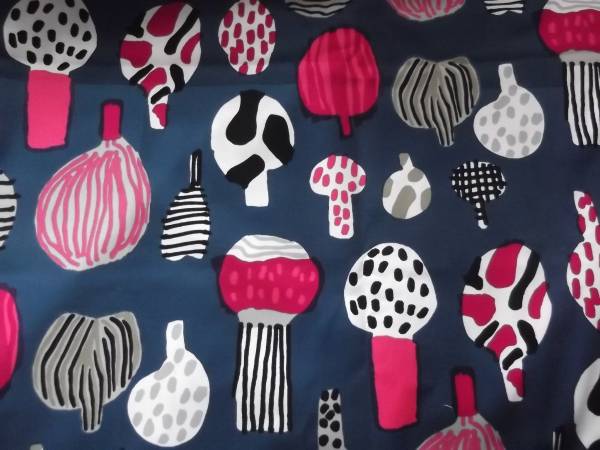 廃盤 マリメッコ KUUKUNA クークナ ファブリック 　青　北欧