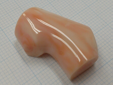 【TOP】本珊瑚 サンゴ ルース ブローチ 新品 33.95ct (557h)