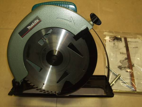 ☆マキタ　電動丸のこ　5700L