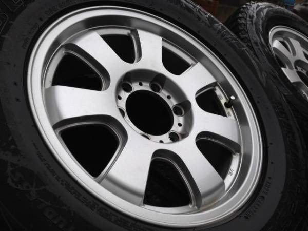 ♪スタッドレス BS 17x7.5j+35 139.7 6穴 265/65R17 ランクル