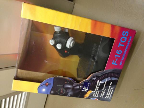 THRUSTMASTER スラストマスター F16 TQS 中古品 ジャンク扱い
