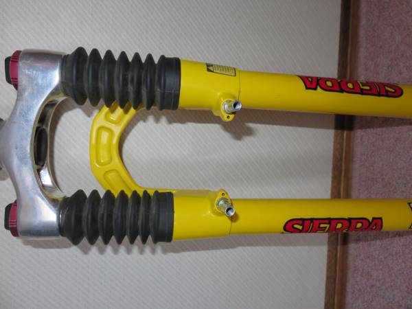 ジャイアント サスペンションフォーク スレッド ヘッドパーツ_2