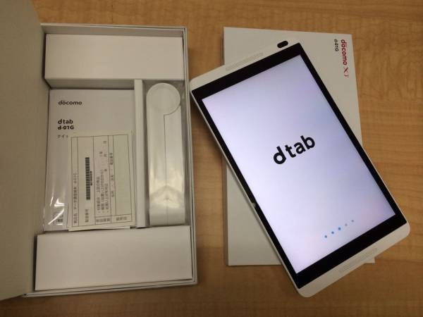新品 docomo dtab d-01G シルバータブレットわけあり