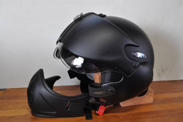 変わり種 OSBE TORNADO パイロットタイプのヘルメット(Lサイズ)|売買 変わり種 OSBE TORNADO パイロットタイプのヘルメット(Lサイズ)|売買