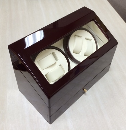 ヨーロピアン調　高級ウォッチワインダー　4本巻き5本収納訳あり