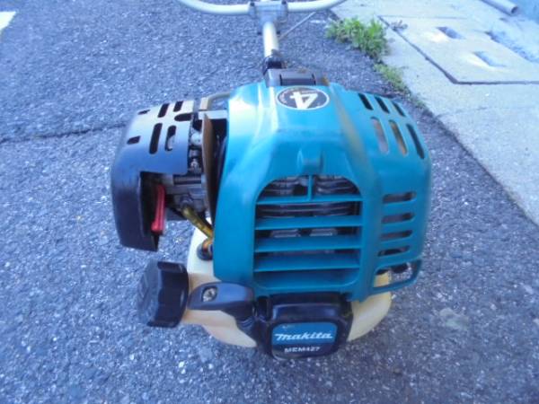 ★☆496 マキタ エンジン草刈り機 MEM427 エンジン一発始動☆★