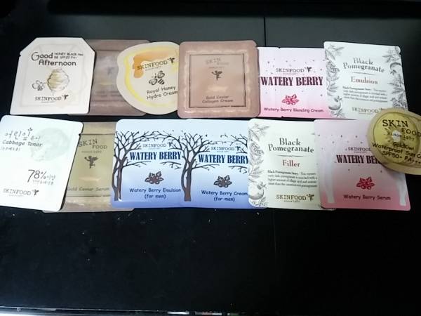 送料無料☆SKIN FOOD☆サンプル　合計32点☆スキンフード_2