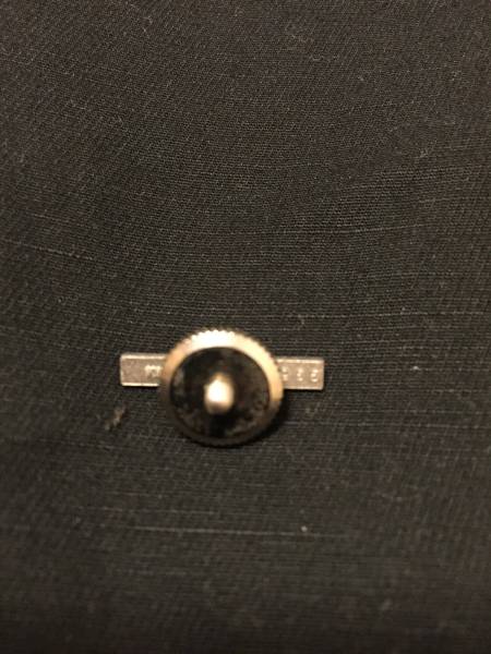 非売品】株式会社電通 社章 バッチ(ピンバッジ)｜売買された