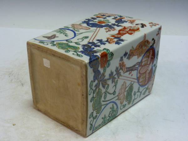 ☆「 古伊万里 ・ 草花元禄美人図 角徳利 ／ 花瓶 」(柿右衛門様式