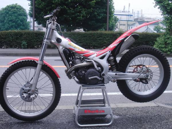 ベータ、Beta、REV3、2004年式　トライアル、
