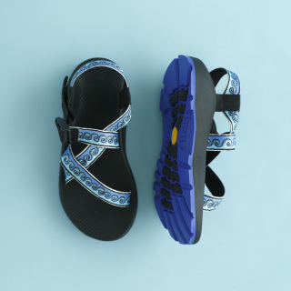 GO OUT 表紙掲載 発売後即完売【stussy×chaco】コラボサンダル