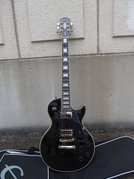 エピフォン ギター Les Paul custom 　ソフトケース入り