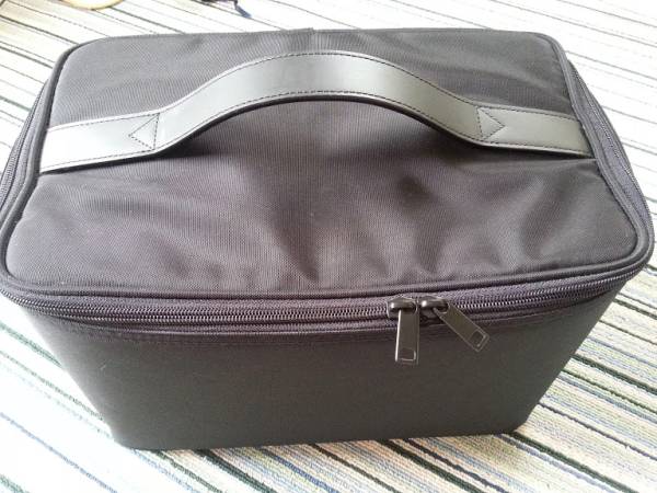 無印良品 ナイロンメイクボックス大 品薄 商品 メイクボックス 売買されたオークション情報 Yahooの商品情報をアーカイブ公開 オークファン Aucfan Com