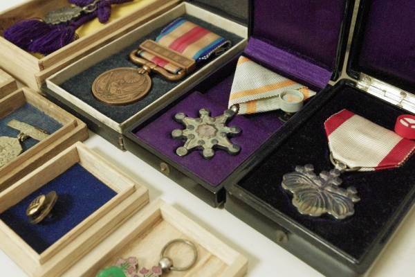 旧日本軍？　勲章色々まとめて出品