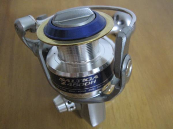 ダイワ ソルティガZ 4500H 美品！！ リール スピニングリール