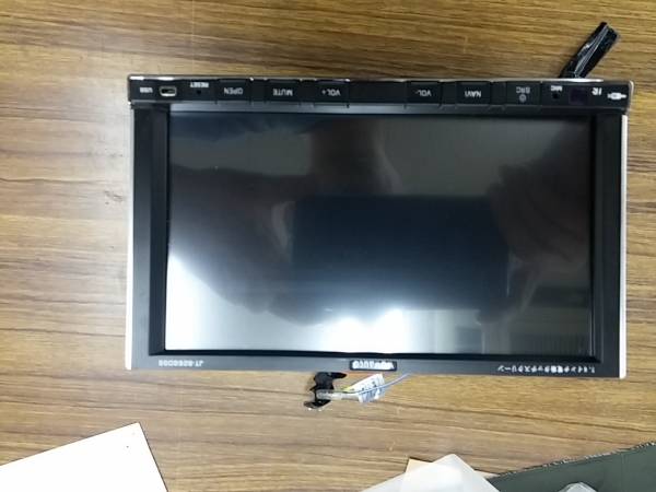 ８Ｇカーナビ，地デジフルセグチューナー，ＤＶＤ　JT-9268D56