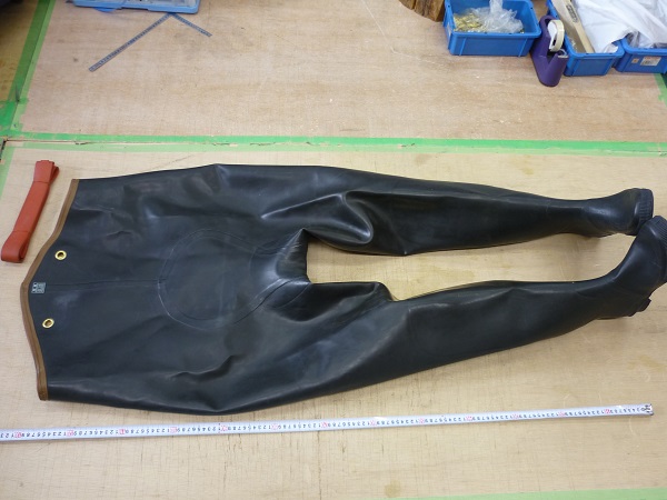 新品・未使用】弘進ゴム 胴長27cm ゴム製ウェーダー 新品・未使用】弘進ゴム 胴長27cm ゴム製ウェーダー