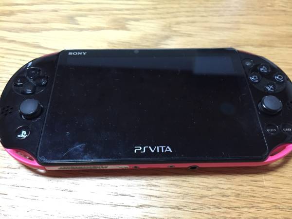 PS VITA　本体　8ギガ