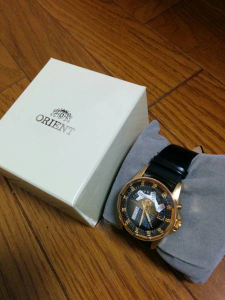 【送料込】オリエント　カレンダーが特徴_2