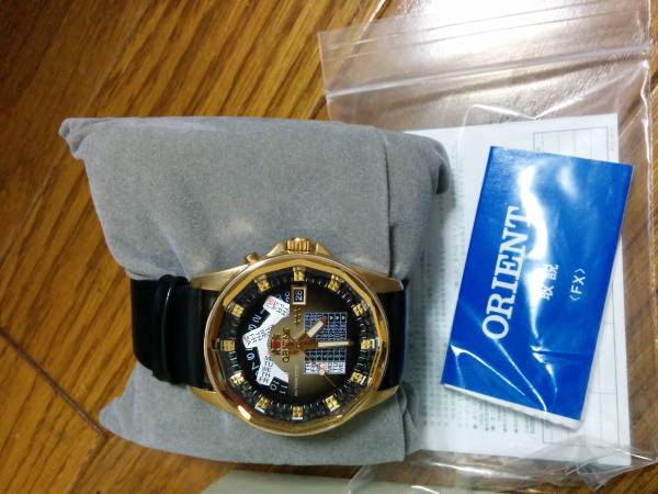 【送料込】オリエント　カレンダーが特徴_3