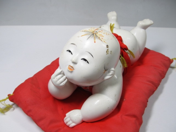 かわいい伊豆蔵(御所人形) はいはい人形 焼物です / 郷土玩具(ひな人形