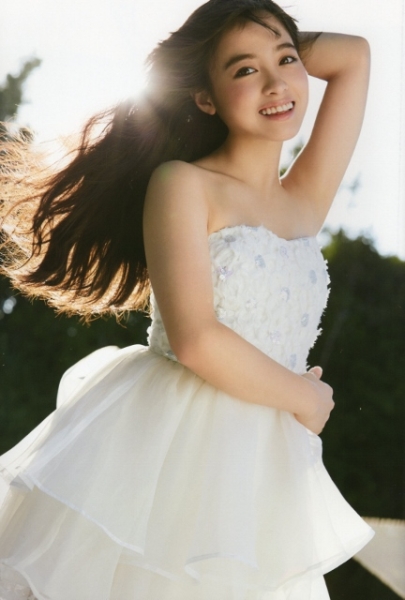 橋本環奈 ファースト写真集 Little Star Kanna15 その他 売買されたオークション情報 Yahooの商品情報をアーカイブ公開 オークファン Aucfan Com