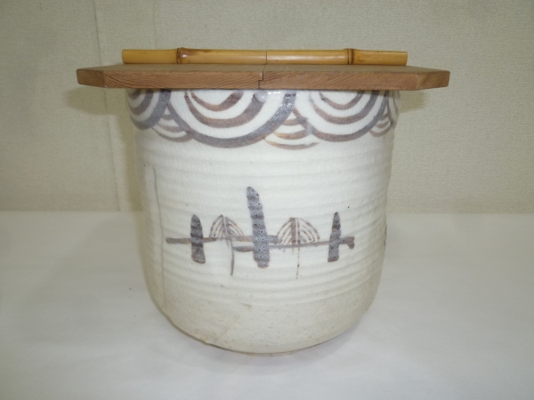 水屋瓶 | 織部 水屋瓶（みずやかめ） 水壺（杉割蓋付） 本物保証