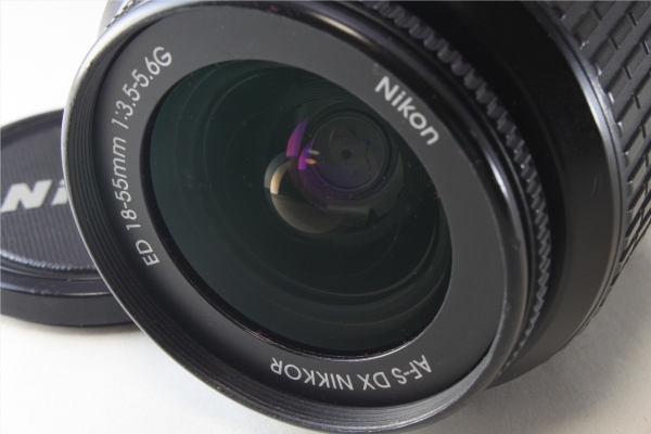 Nikon ニコン AF-S DX NIKKOR 18-55mm F3.5-5.6G ED☆