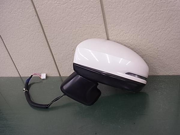 M33370 フィット/ハイブリッド GK3/4/5/6 GP5/6 左ドアミラー