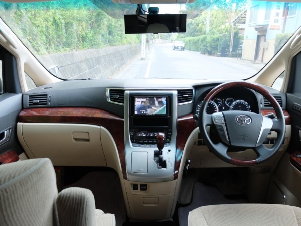 ☆ローンOK ヴェルファイア V 4WD 実走行3.9万キロ！車検付_3