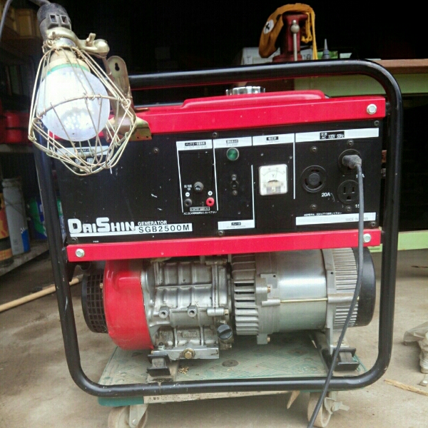 DAISHIN発電機SGB2500Mです。