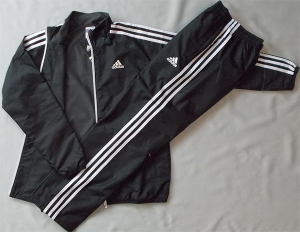 10，368円品 アディダス ウインドブレーカー 上下 150 黒 運動に