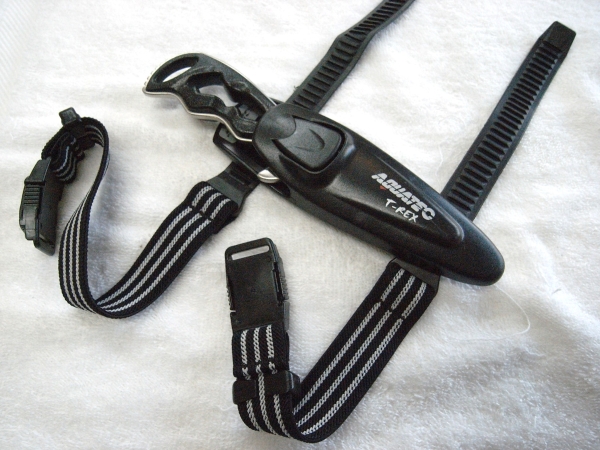 ★アクアテックのＴ-ＲＥＸ ２００ＳＳＬ ダイバーズ専用ナイフ