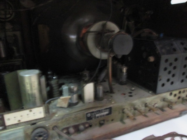 真空管 脚付きテレビ 日立 FY-830 ディスプレイ インテリア レトロ アンティーク(R1962awxY) 第523回 埃まみれ。昭和30年代の真空管テレビの巻 日立FY-360 ナショ