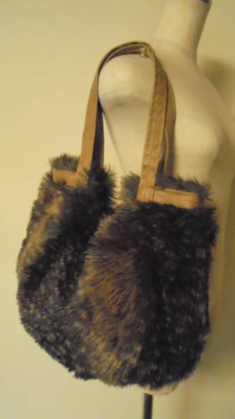 良品 tsumorichisato carry ふわふわ ファートート ツモリチサト