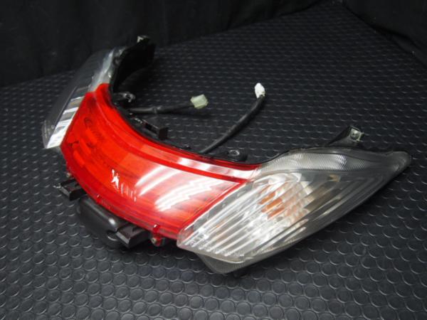 実働!グランドマジェスティ400.SH04J純正テールランプ