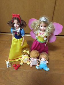 □リカちゃん 名作どうわシリーズ しらゆきひめリカちゃん なくっ