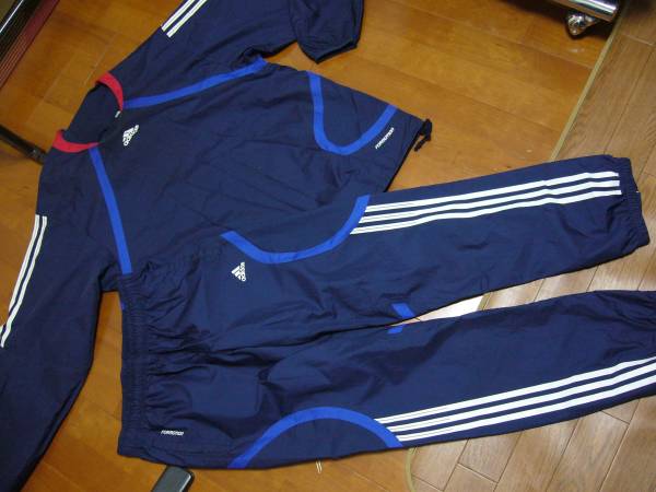 アディダス　プレデター　上下　フォーモーション　ピステ上下