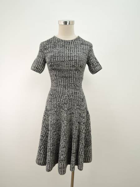 ＤＩＯＲ２０１４年ロングドレス新品タッグ付Ｄ２７３－０１０