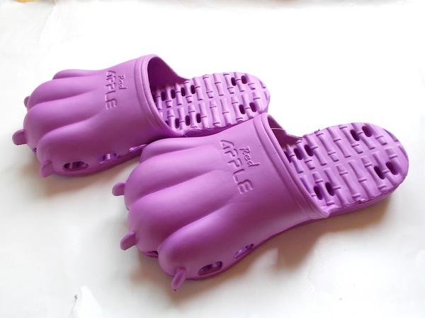 23 怪獣サンダル クロックス風 おもしろサンダル 紫 23 0cm 売買されたオークション情報 Yahooの商品情報をアーカイブ公開 オークファン Aucfan Com